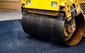 Best Asphalt Driveway Installation in Dundee, FL